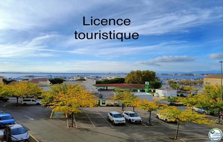 Piso En venta en Roses photo 0