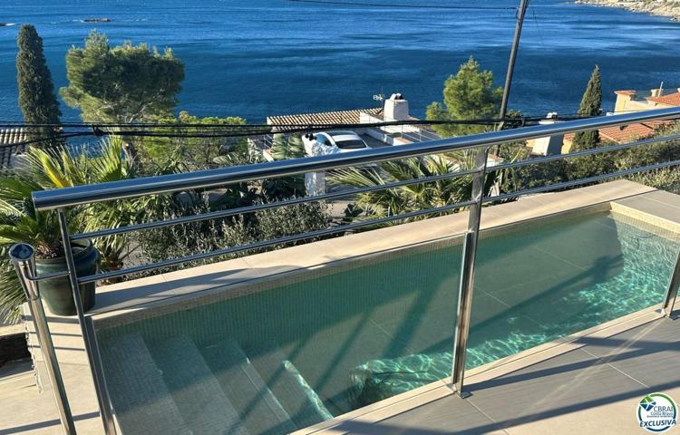 Villa En venta en Roses photo 0