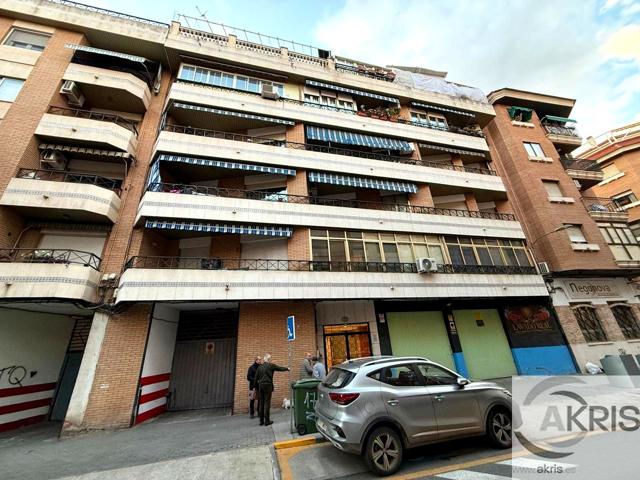 2 habitaciones, luminoso, zona plaza de toros photo 0