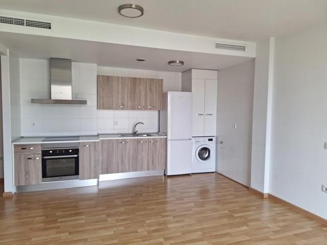 Vivienda moderna en Juan Carlos I – Ideal para comenzar una nueva etapa photo 0