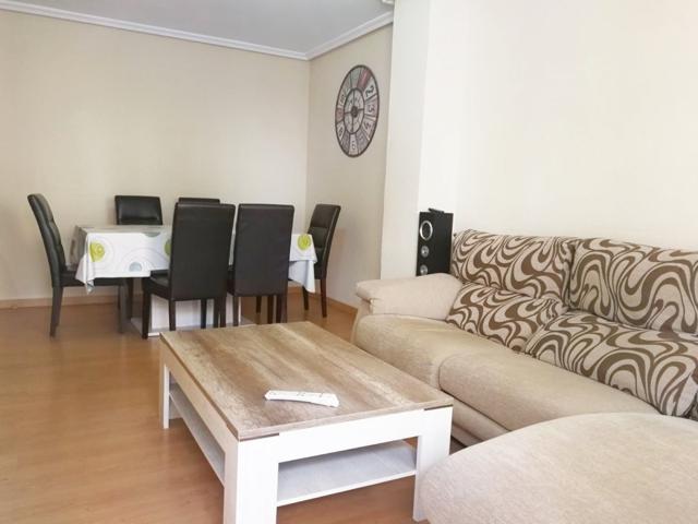 Un hogar con espacio para crecer, vivir y disfrutar en familia photo 0