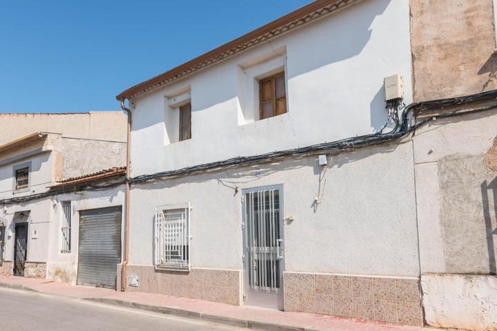 Espacio, ubicación y precio: transforma esta casa en tu nuevo hogar photo 0