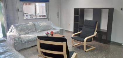 Piso en alquiler en La Merced photo 0