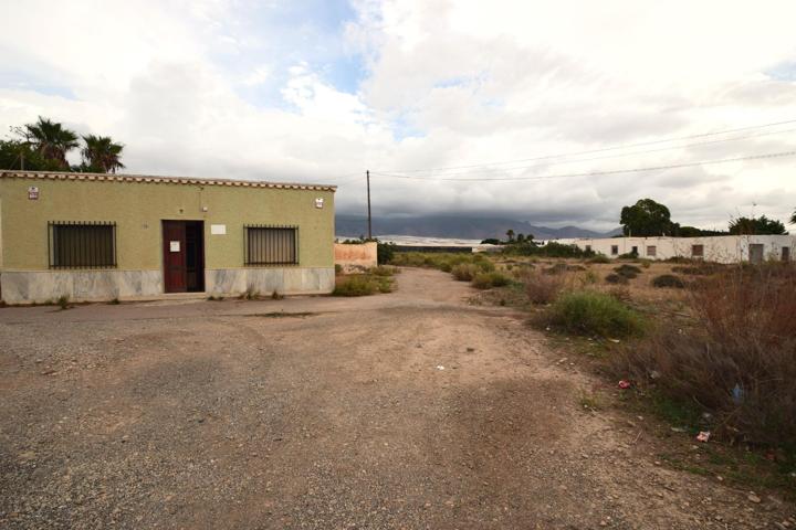 TERRENO Y VIVIENDA, EN LAS NORIAS. photo 0