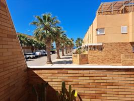 Exclusiva vivienda en planta baja con vistas al mar y dos terrazas photo 0