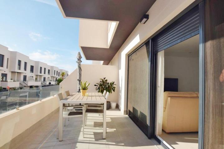 CASA EN VENTA EN EL RESIDENCIAL PORTOBELO, LISTA PARA ENTRAR A VIVIR photo 0