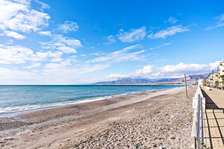 ¡BALERMA, A UNOS PASOS DEL MAR! UN PISO AMPLIO Y FAMILIAR, VEN A CONOCERLO photo 0