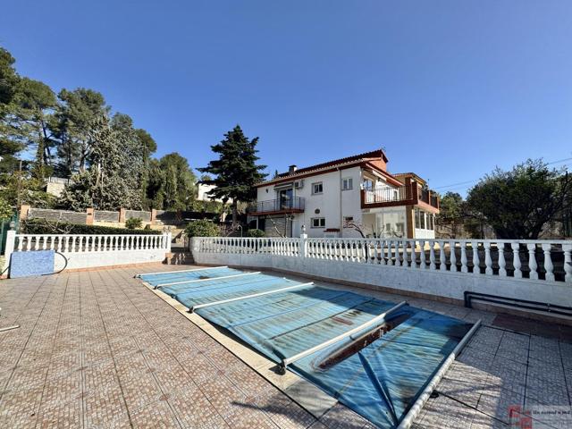 Unifamiliar En venta en Avinguda Cobera, 20, Urb Puigmontmany, Cervelló photo 0