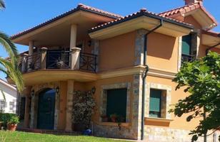 Casa En venta en Camino De Las Higueras, Somió - Cabueñes, Gijón photo 0