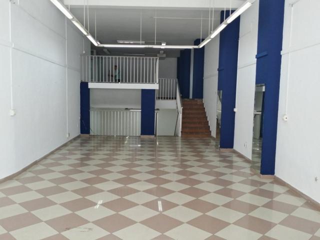 LOCAL COMERCIAL 205 M2. UTIL. AVDA. ITALIA-HUELVA photo 0