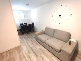 Piso reformado 2 dormitorios!! photo 0