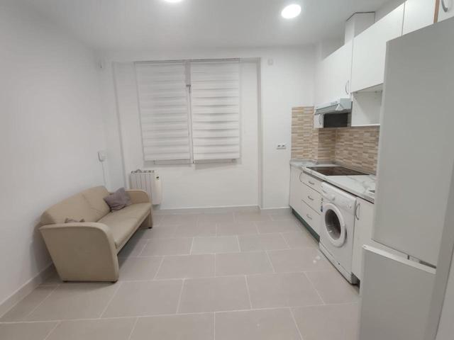 Piso en venta en Madrid de 37 m2 photo 0