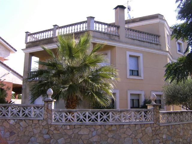 Villa En venta en Malgrat de Mar photo 0