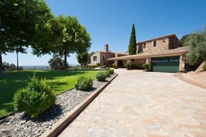 Villa En venta en Cistella photo 0