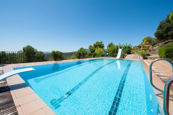 Villa En venta en Cistella photo 0