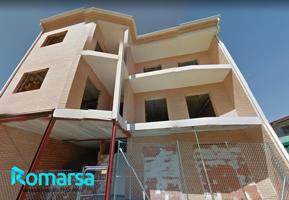Venta de edificio calle Peralera Nº8 El Tiemblo, Ávila photo 0