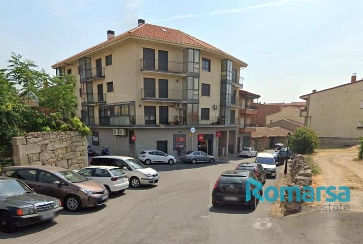 Piso en venta en El Barraco de 98 m2 photo 0