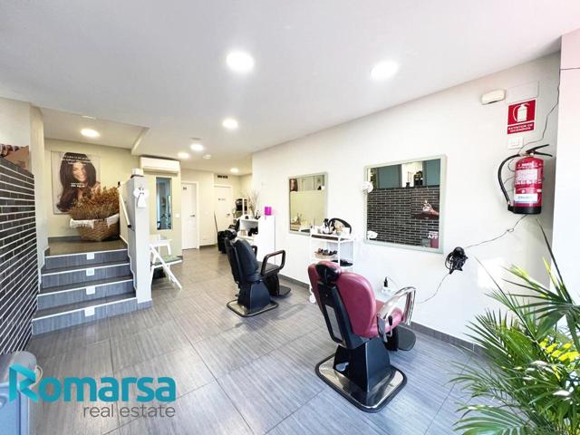 Local en venta en Zaratán de 142 m2 photo 0