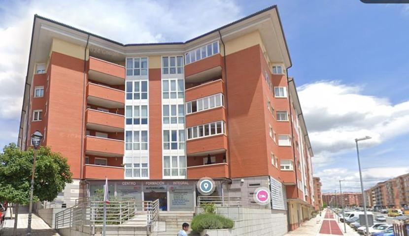Plaza De Parking en venta en Ávila de 6 m2 photo 0