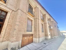 GRAN LOCAL EN MADRIGAL DE LAS ALTAS TORRES photo 0