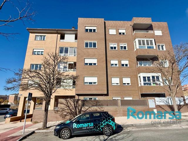 SE VENDE PISO EN BARRIO DE LA UNIVERSIDAD photo 0