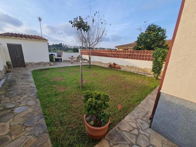 Unifamiliar Pareada En alquiler en El Rincon Del Cesar, Creixell photo 0