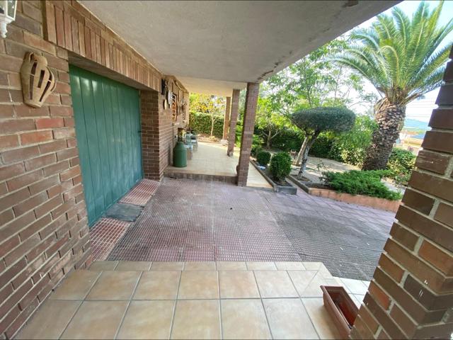 CHALET INDEPENDIENTE EN LA PAPIOLA photo 0