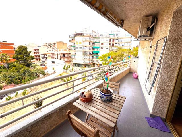 Piso En venta en Centre, Torredembarra photo 0