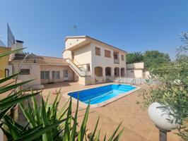 Exclusivo Chalet en Creixell Mar, Ideal para Familias photo 0