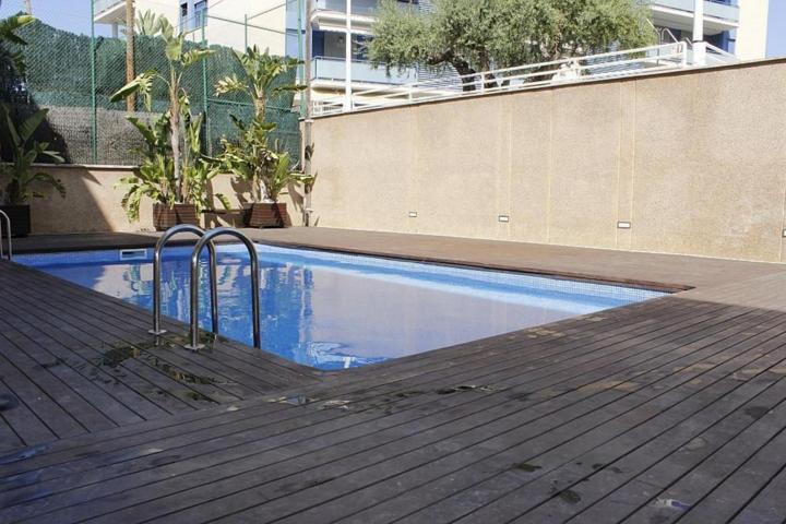Alto Standing en 2ª Liena de mar con piscina photo 0