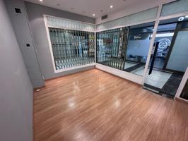 Oficina En venta en *centre, Torredembarra photo 0