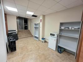 Amplio Local Comercial en el Corazón de Torredembarra photo 0