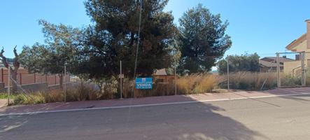 Terreno urbano en venta en Roda de Barà photo 0