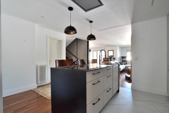 Chalet de diseño reformado en El Plantío, Aravaca photo 0