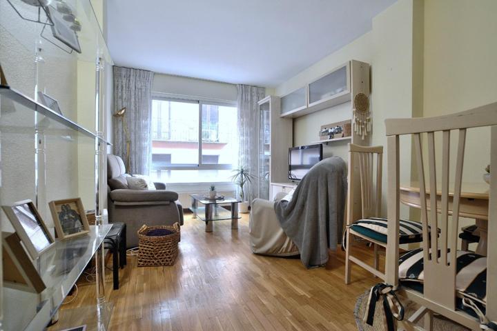 APARTAMENTO EXTERIOR LUMINOSO ZONA NUEVOS MINISTERIOS photo 0