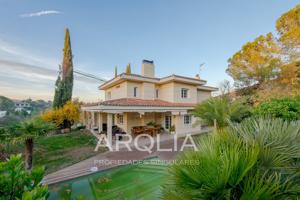 Villa En venta en San Sebastián de los Reyes photo 0