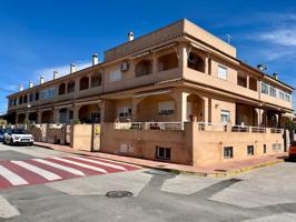 Exlusivo bungalow en Daya Nueva photo 0