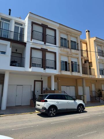 🏡 ¡Tu nuevo hogar te está esperando! Vivienda Unifamiliar de 173 m² con todo lo que necesitas photo 0