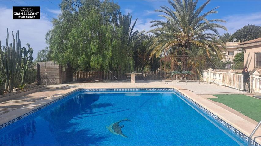 Chalet con piscina photo 0