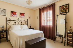 Encantador Bungalow en Planta Baja con Terraza y Piscina Comunitaria en Gran Alacant photo 0
