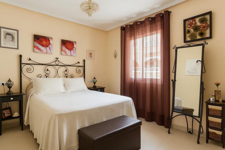Encantador Bungalow en Planta Baja con Terraza y Piscina Comunitaria en Gran Alacant photo 0