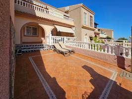 BONITO BUNGALO EN PLANTA BAJA DE 3 DORMITORIOS CON TERRAZA! photo 0