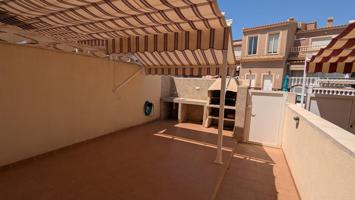 Acogedor Bungalow en Gran Alacant con Piscina y Amplias Comodidades photo 0