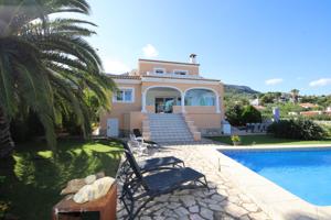 Encantadora Villa en la Pedrera con Vistas al Mar a Solo 800 m del Centro de Dénia photo 0