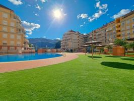 Apartamento con piscina para comprar en Dénia centro photo 0