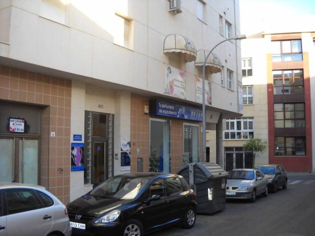 Local comercial de nueva construcción en alquiler photo 0