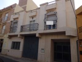 Vivienda sobre almacen de 4 dormitorios en venta en Ejido Norte photo 0