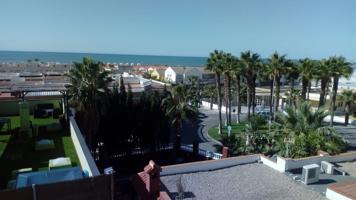 PISO CON VISTAS AL MAR Y SOLARIUM photo 0