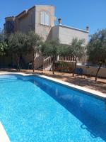 Exquisito Chalet en Almerimar: Un Refugio de Lujo y Confort photo 0