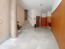 Piso en venta en Ejido centro con garaje opcional photo 0